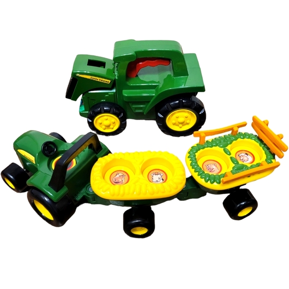 John Deere Roll and Go Flashlight & Tractor - Picture 1 of 7